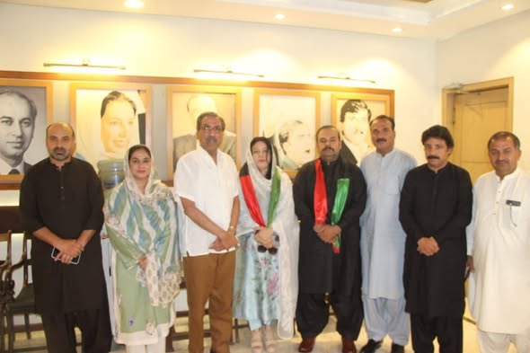 PTI Leaders Join Pakistan Peoples Party in Lahore